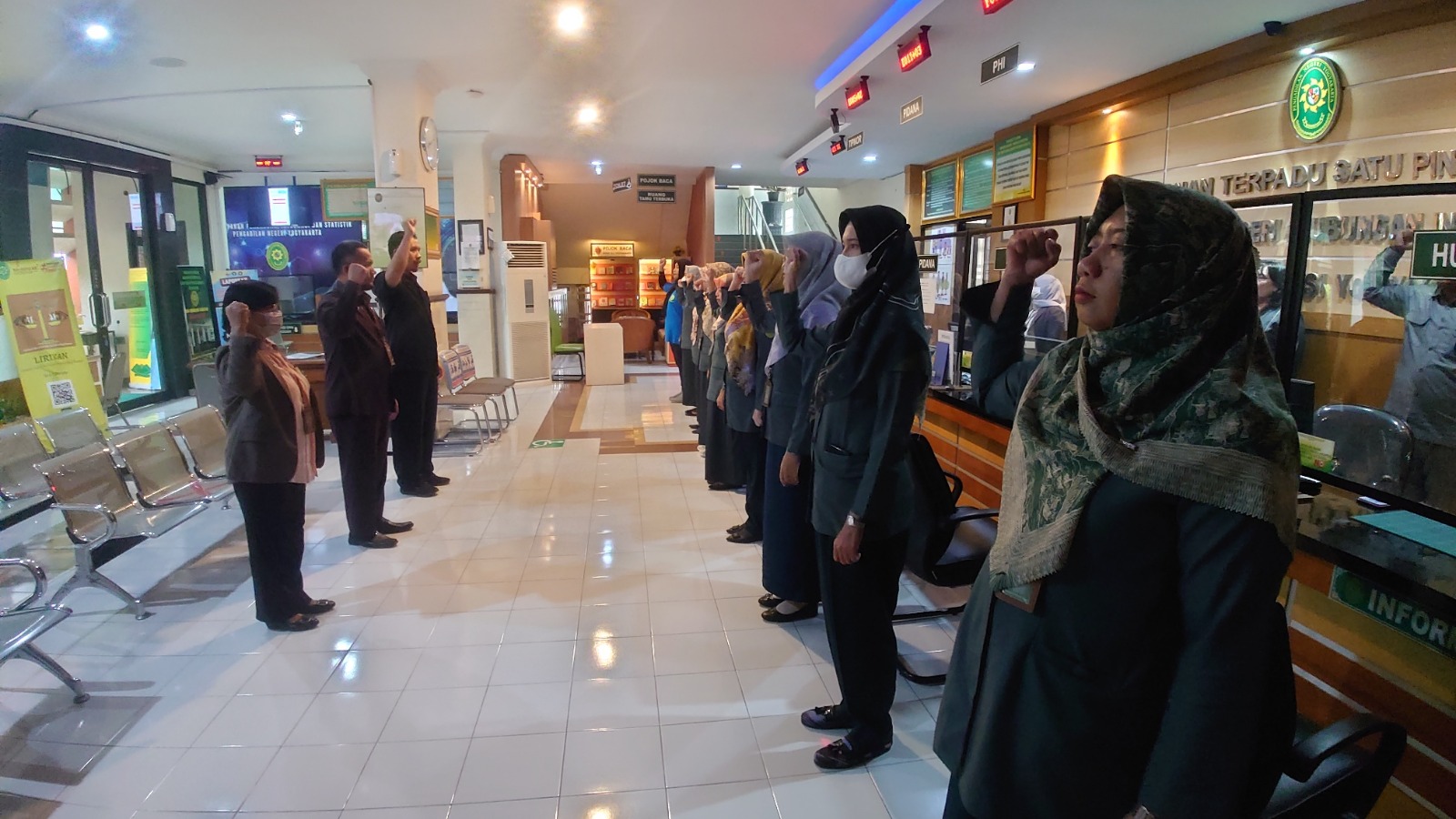 Apel Pagi Rutin Petugas PTSP 2 Agustus 2023