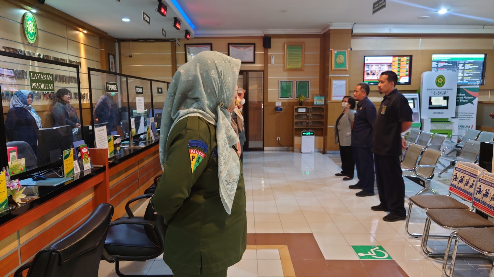 Apel Pagi Rutin Petugas PTSP 8 Agustus 2023
