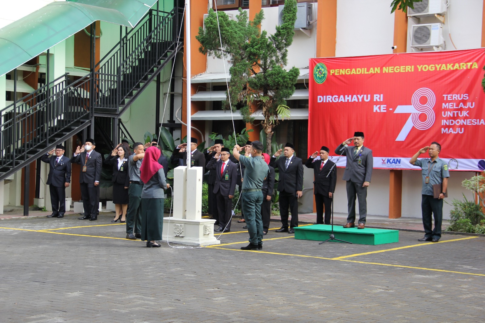 Pengadilan Negeri Yogyakarta Melaksanakan Upacara Bendera HUT Kemerdekaan Republik Indonesia ke-78