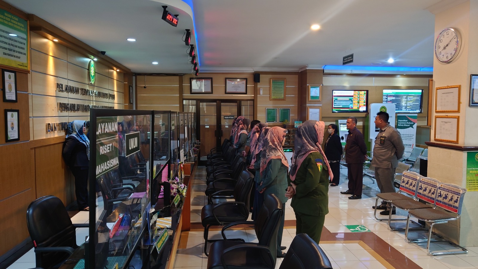Apel Pagi Rutin Petugas PTSP 22 Agustus 2023
