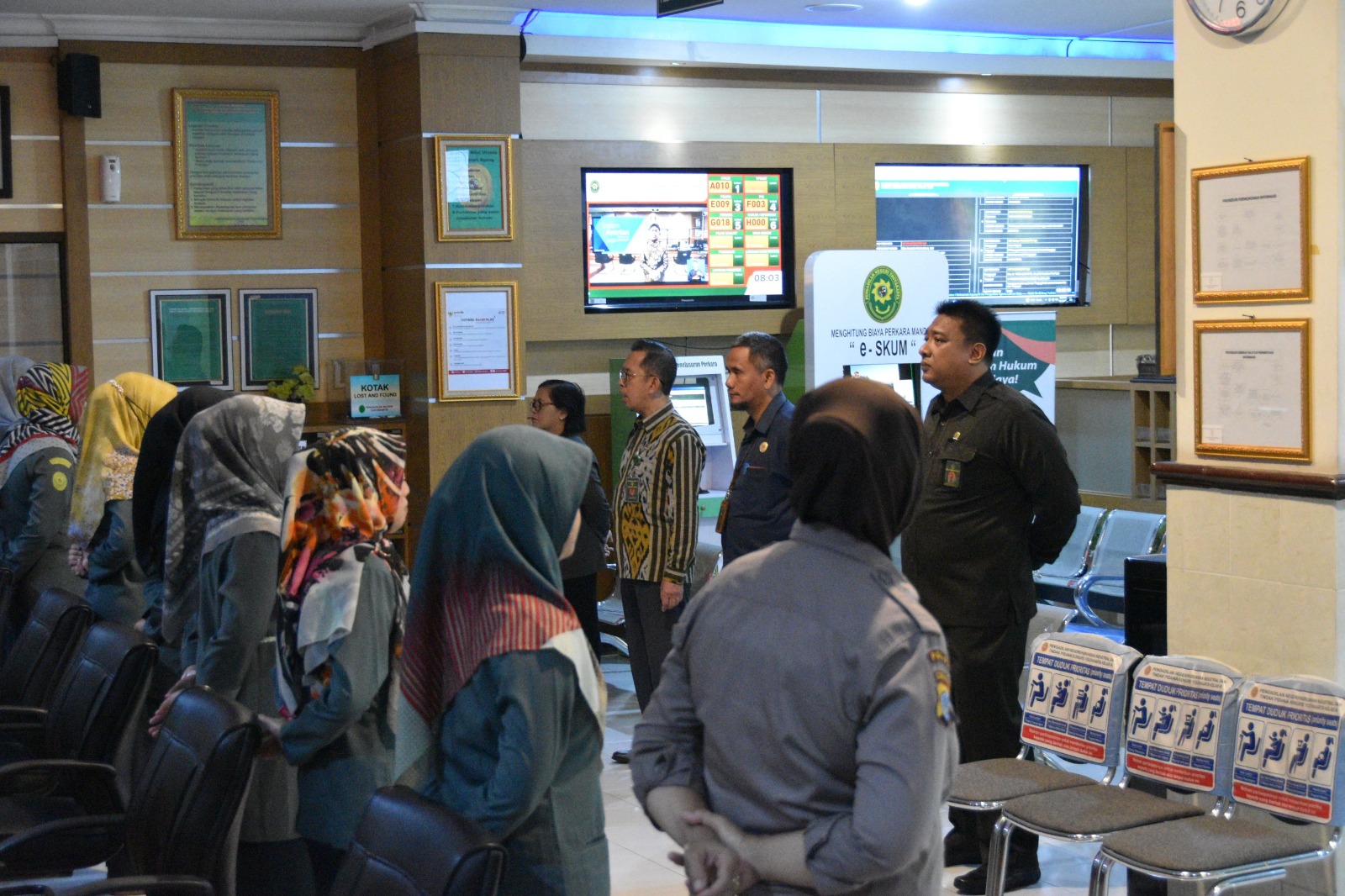 Apel Pagi Rutin Petugas PTSP 18 Oktober 2023