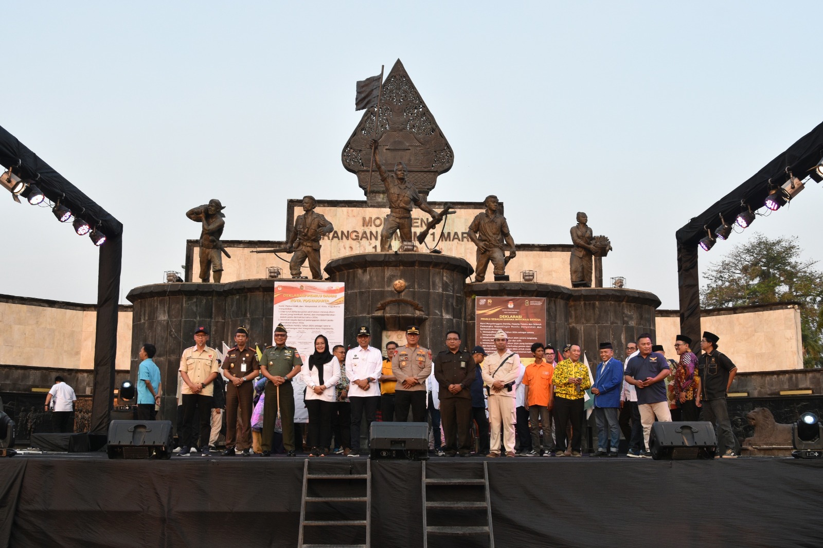 Panitera Muda Hukum Pengadilan Negeri Yogyakarta Menghadiri Kirab dan Deklarasi Pemilu Damai