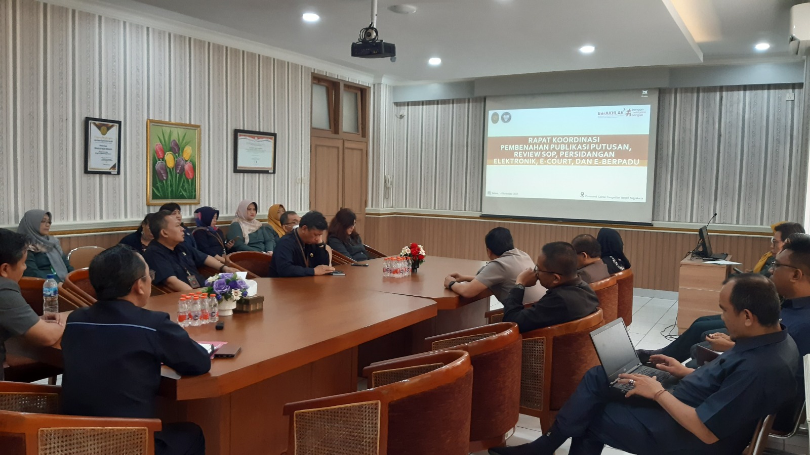 Rapat Koordinasi Pembenahan Publikasi Putusan, Review SOP, Persidangan Elektronik, e-Court dan e-Berpadu