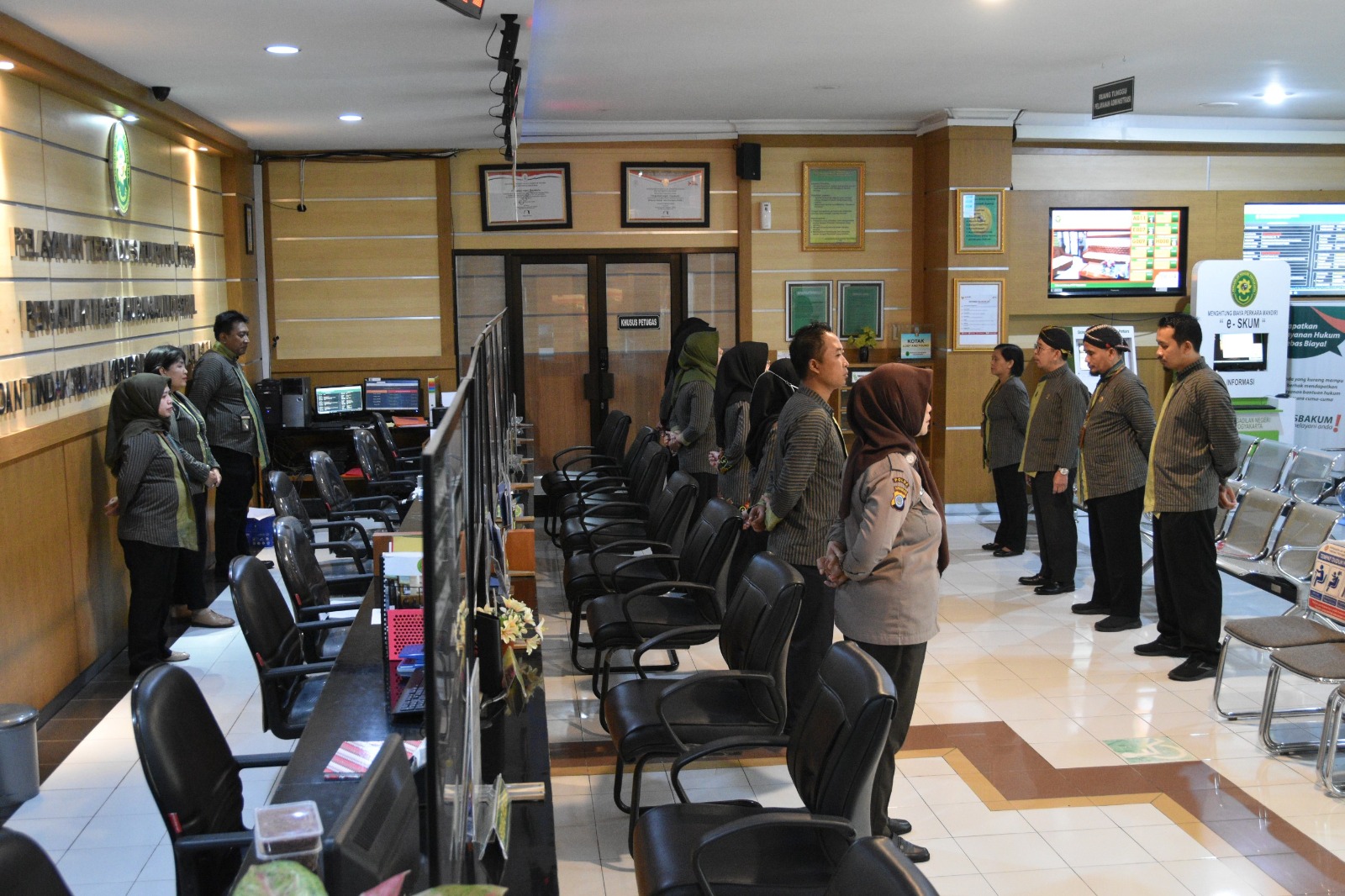 Apel Pagi Rutin Petugas PTSP 7 Desember 2023