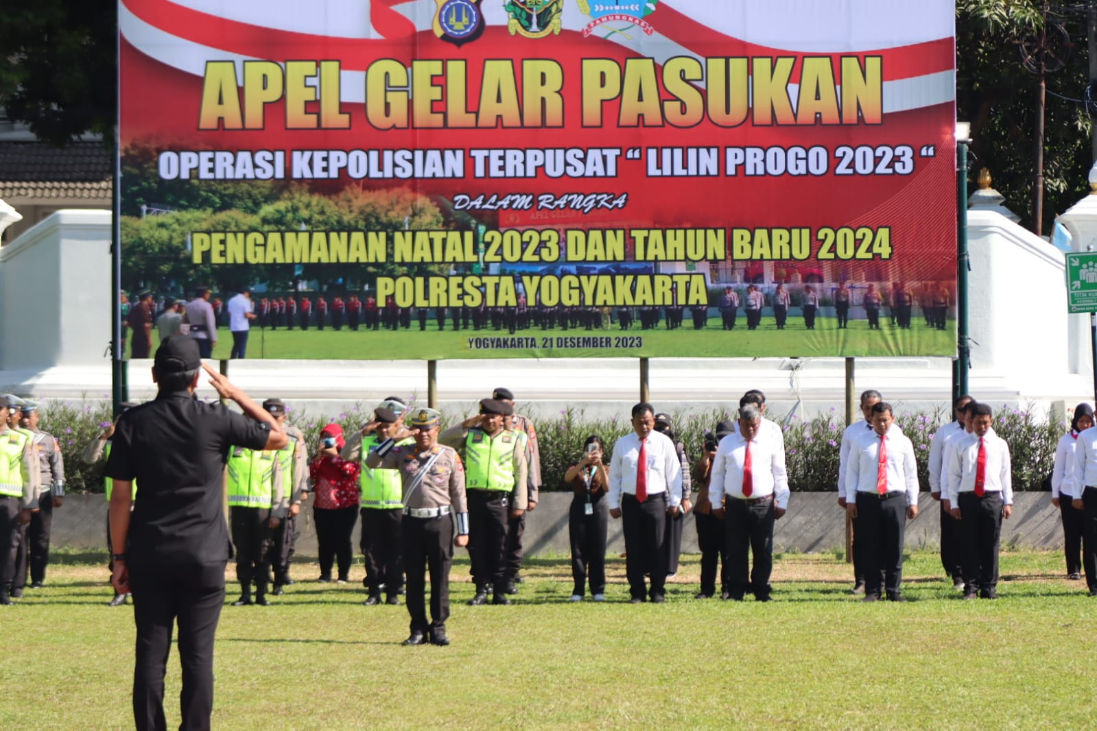 Panitera Muda Hukum Pengadilan Negeri Yogyakarta Menghadiri Apel Gelar Pasukan Operasi Lilin Progo 2023