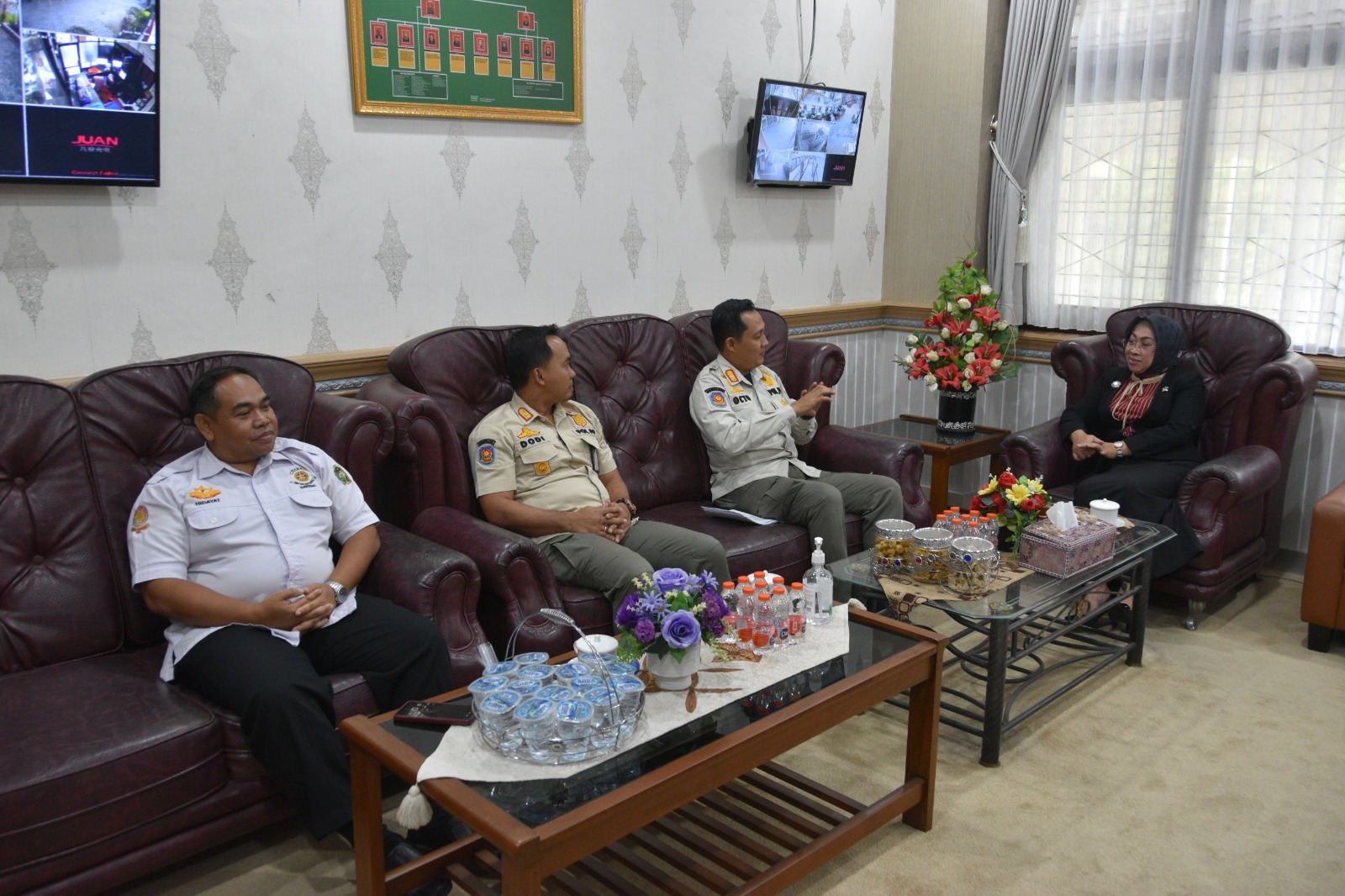 Kunjungan Kerja Perwakilan Kepala Satuan Polisi Pamong Praja Kota Yogyakarta ke Pengadilan Negeri Yogyakarta