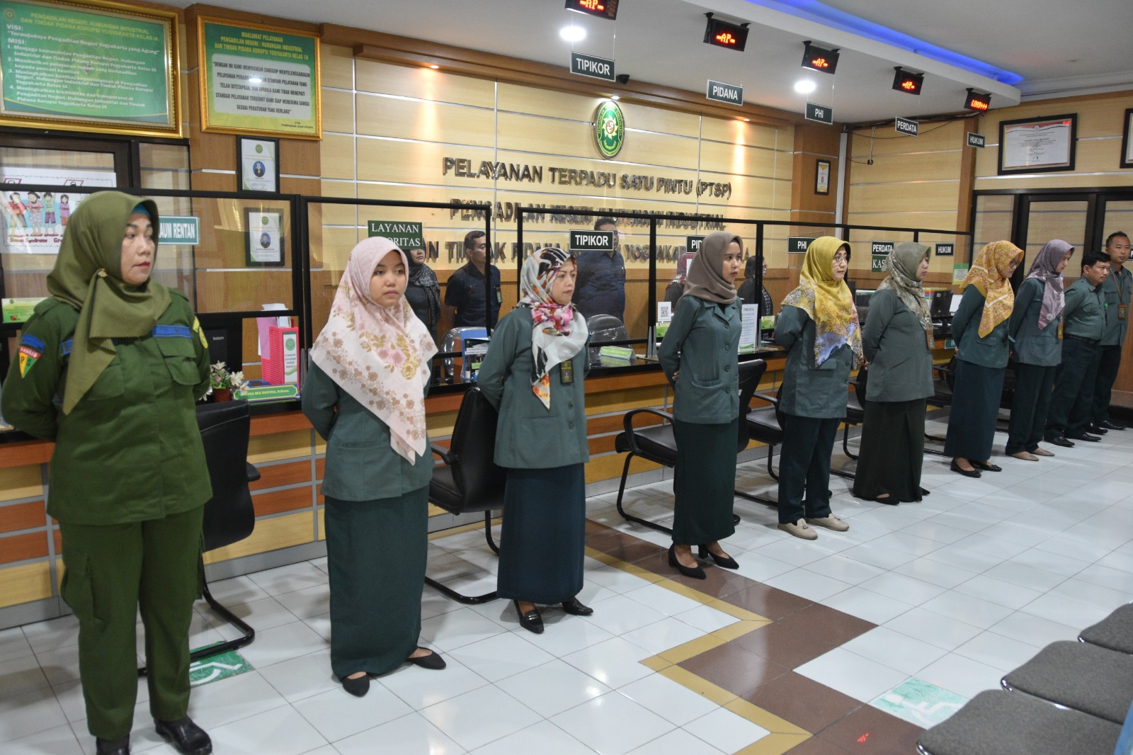Apel Pagi Rutin Petugas PTSP 30 Januari 2024