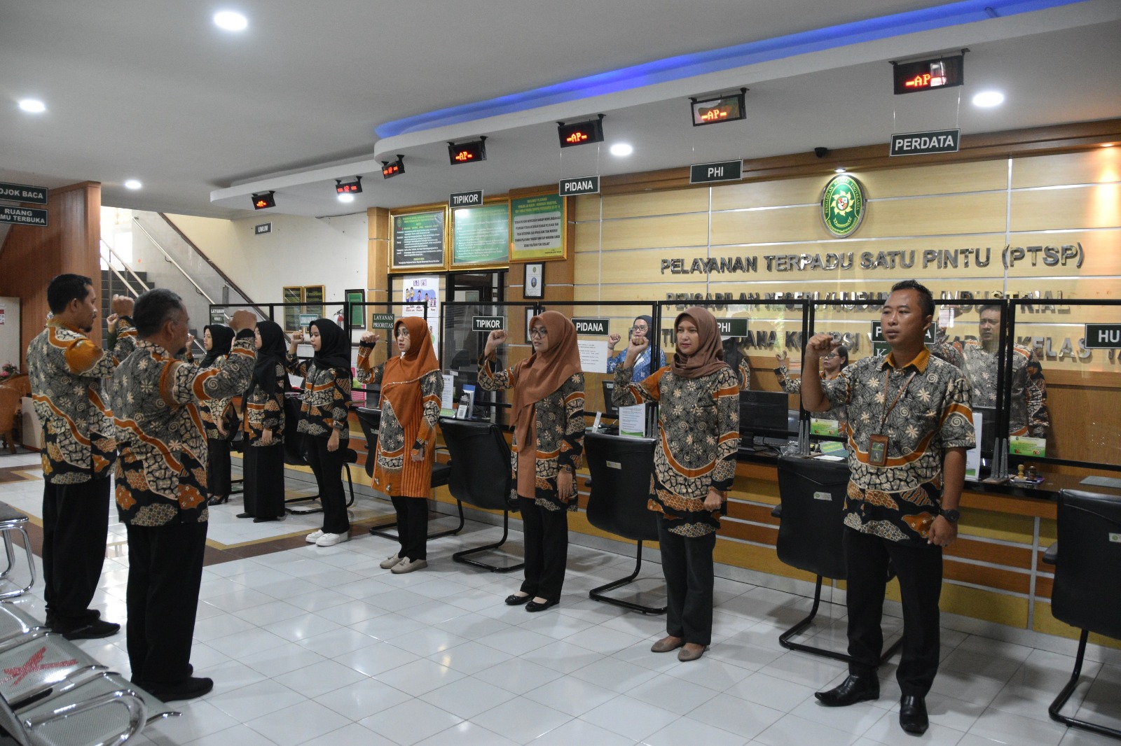 Apel Pagi Rutin Petugas PTSP 15 Februari 2024