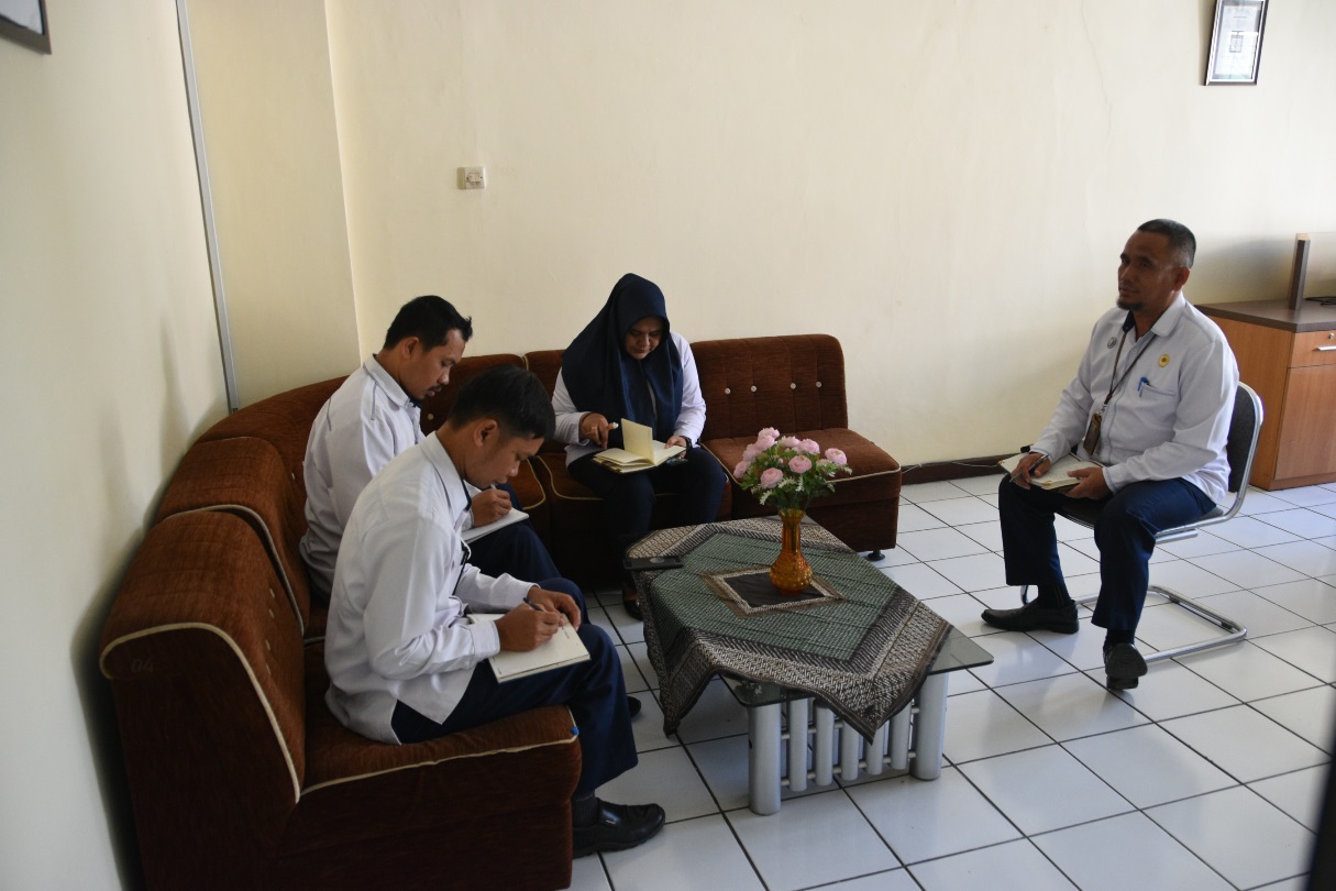 Rapat Berjenjang Kesekretariatan Bulan Februari 2024