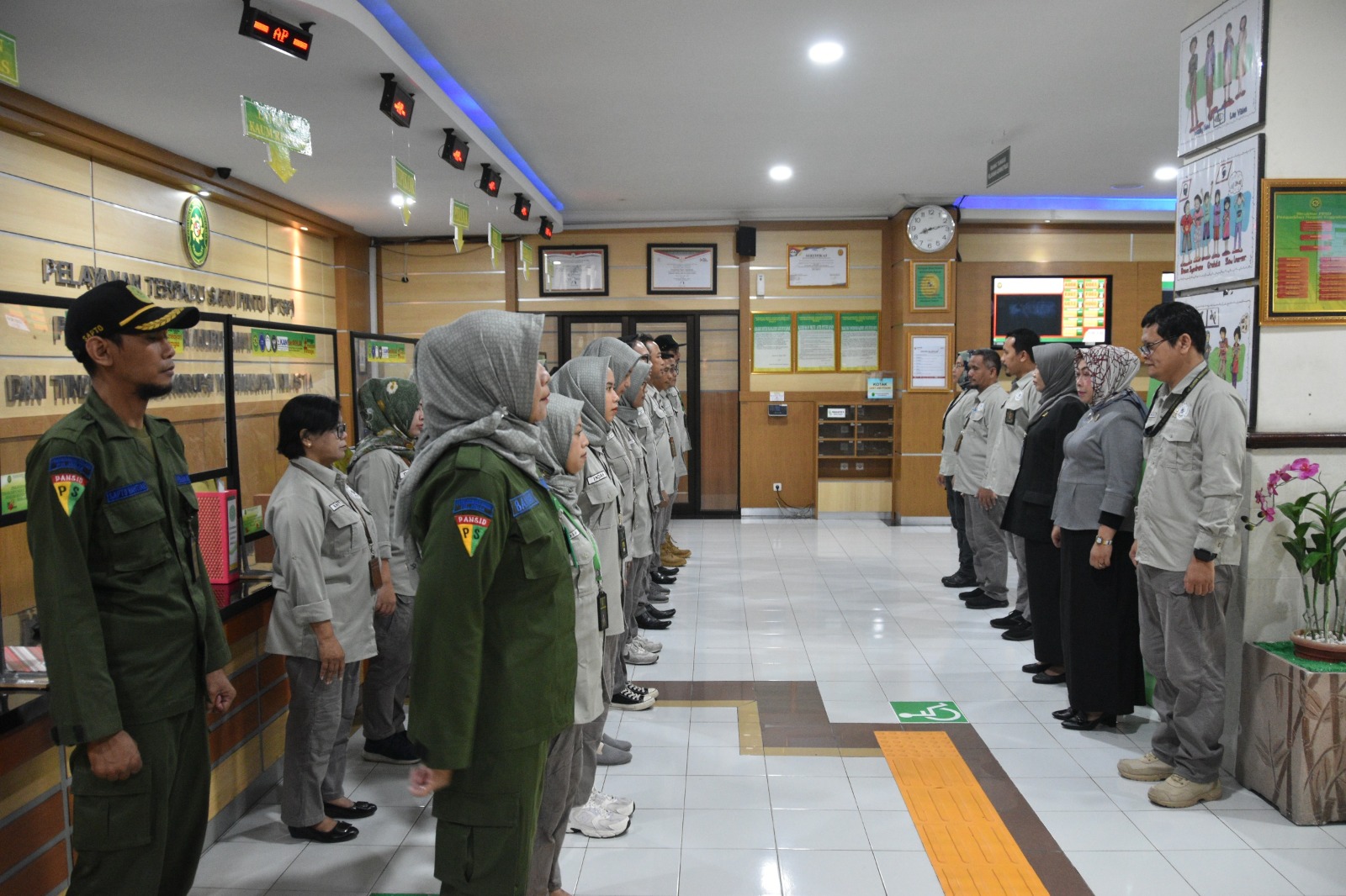 Apel Pagi Rutin Petugas PTSP 6 Maret 2024