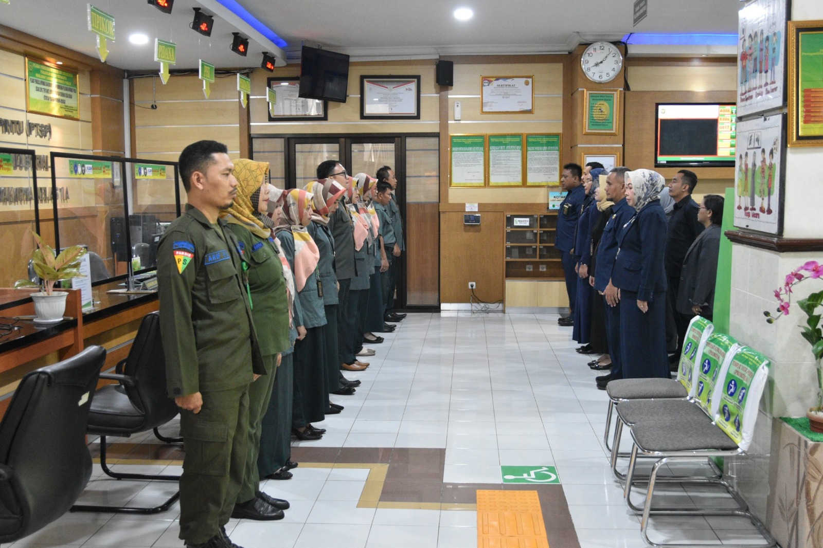 Apel Pagi Rutin Petugas PTSP 19 Maret 2024