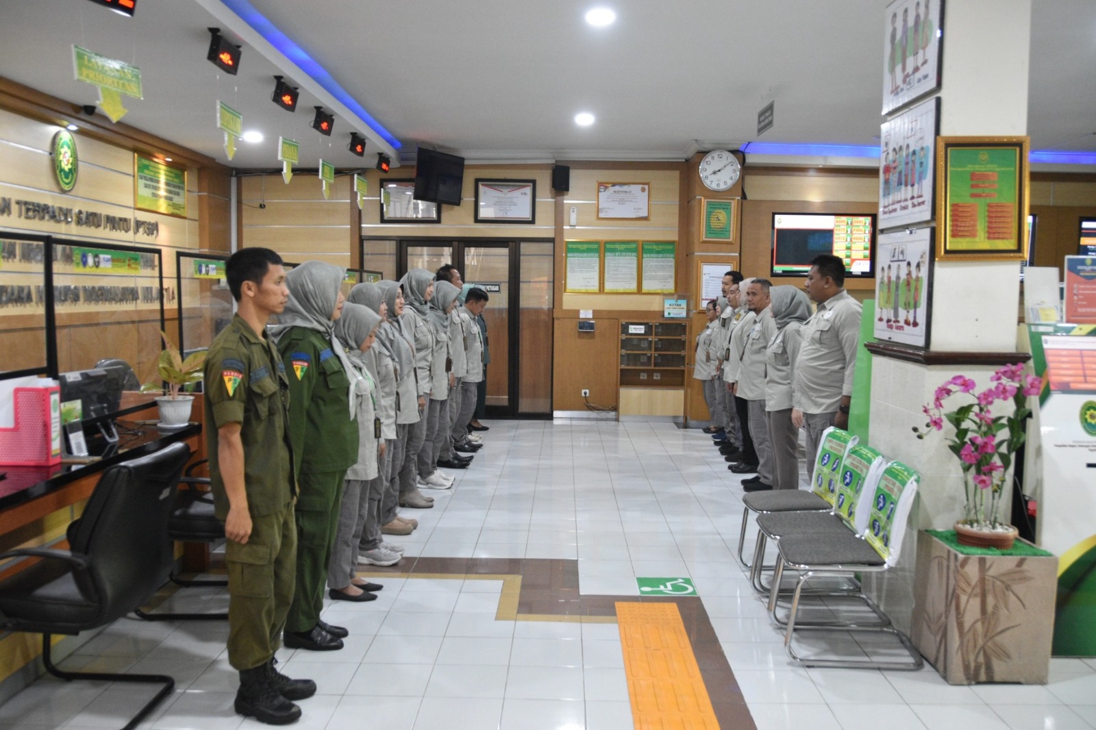 Apel Pagi Rutin Petugas PTSP 20 Maret 2024