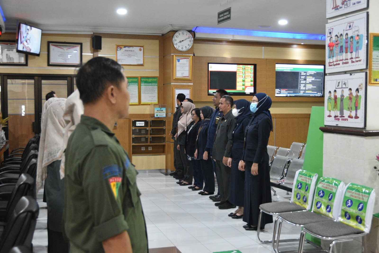 Apel Pagi Rutin Petugas PTSP 2 April 2024