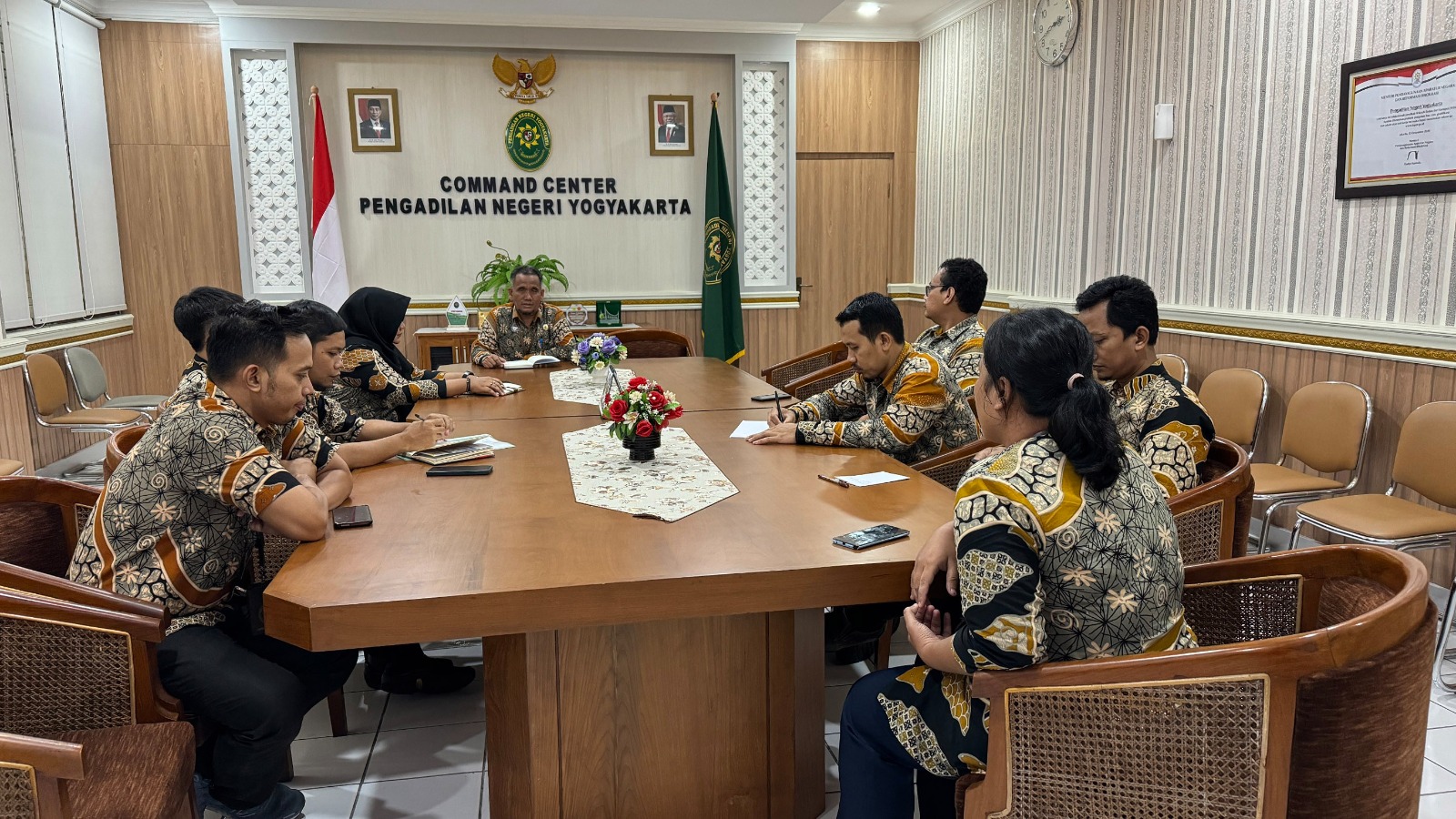 Rapat Berjenjang Kesekretariatan Bulan April 2024