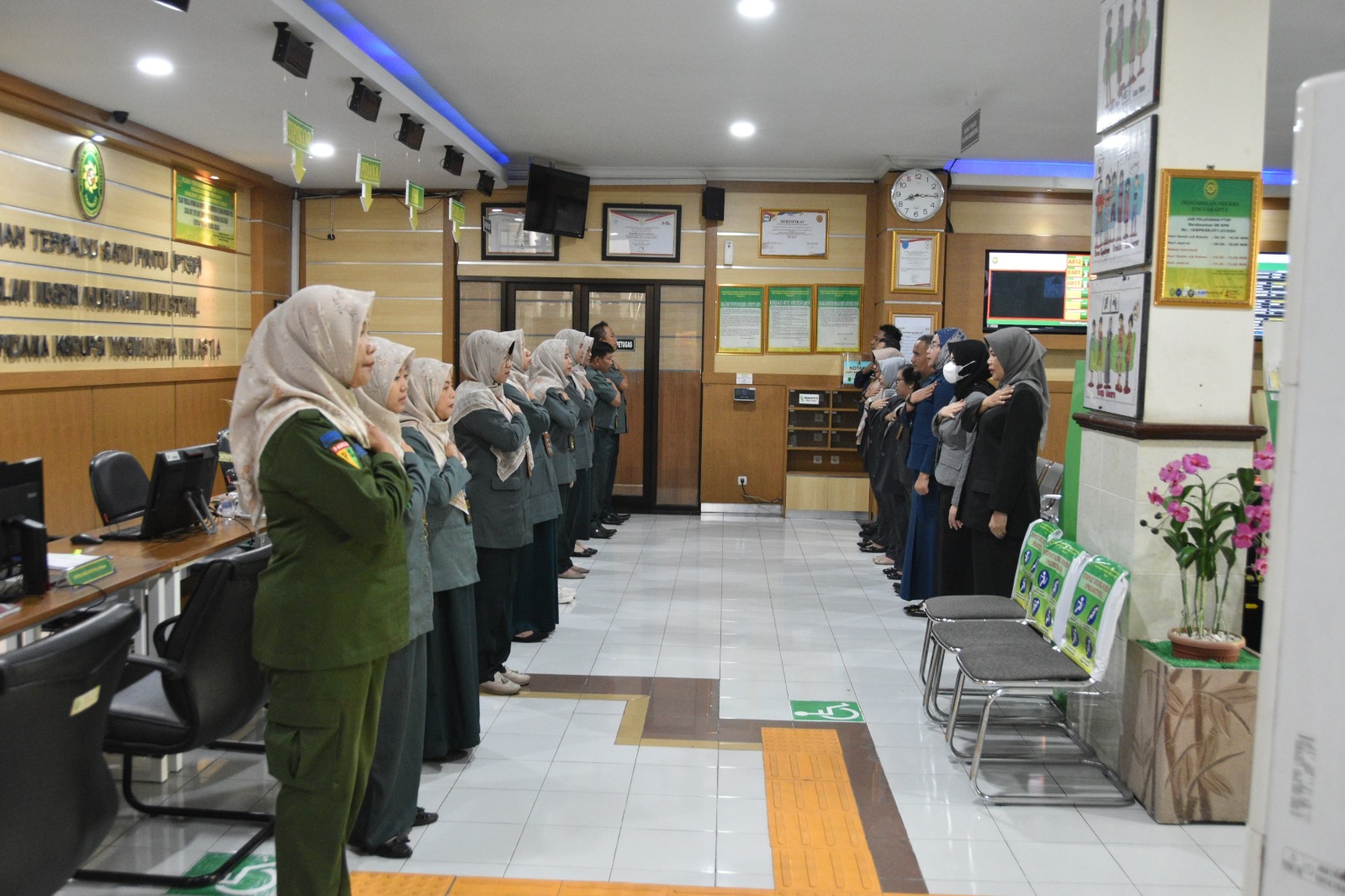 Apel Pagi Rutin Petugas PTSP 7 Mei 2024