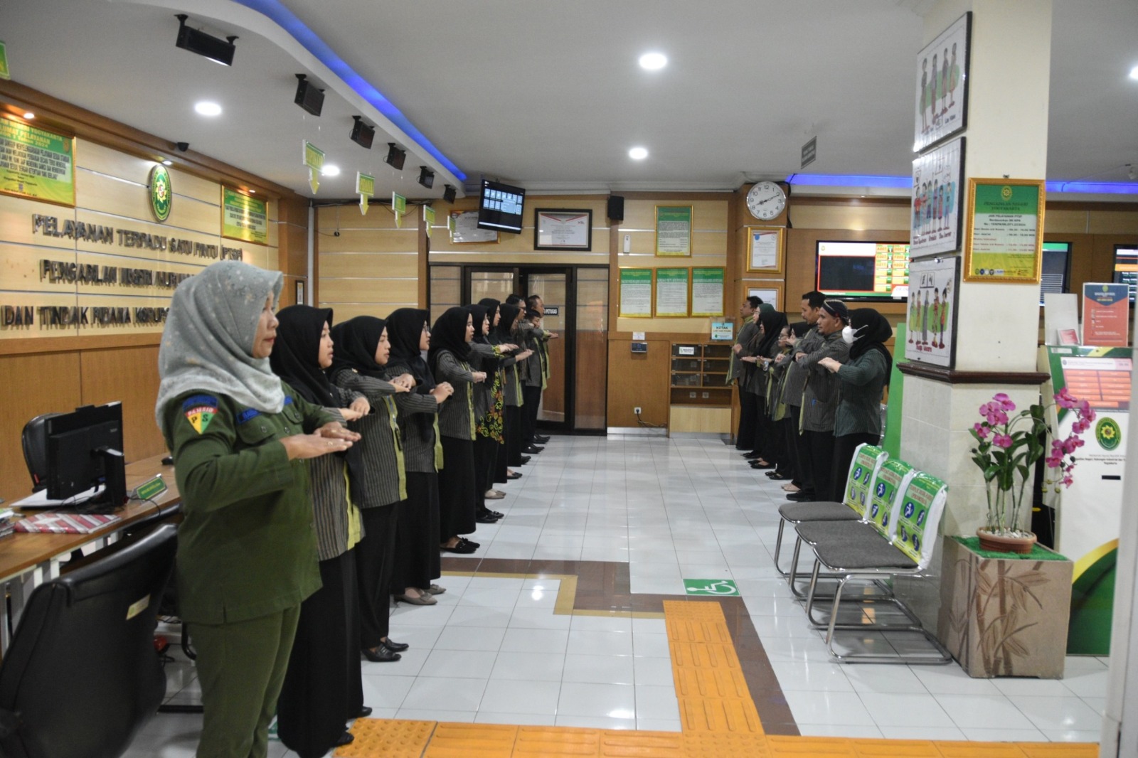 Apel Pagi Rutin Petugas PTSP 16 Mei 2024