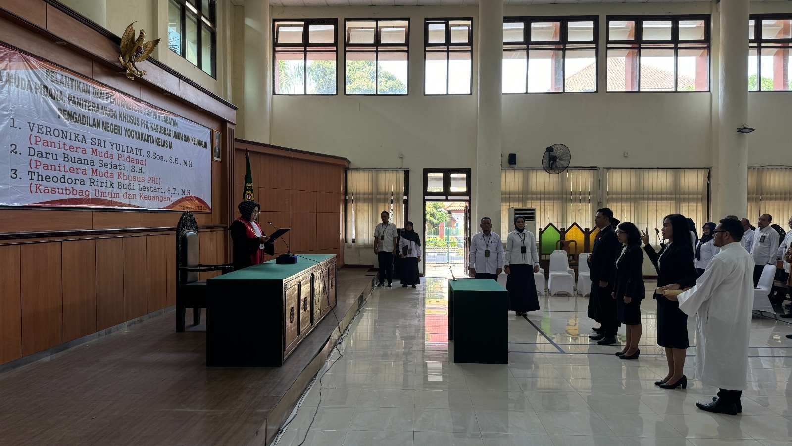 Pelantikan dan Pengambilan Sumpah Jabatan Panitera Muda Pidana, Panitera Muda Khusus PHI dan Kasubbag Umum dan Keuangan Pengadilan Negeri Yogyakarta