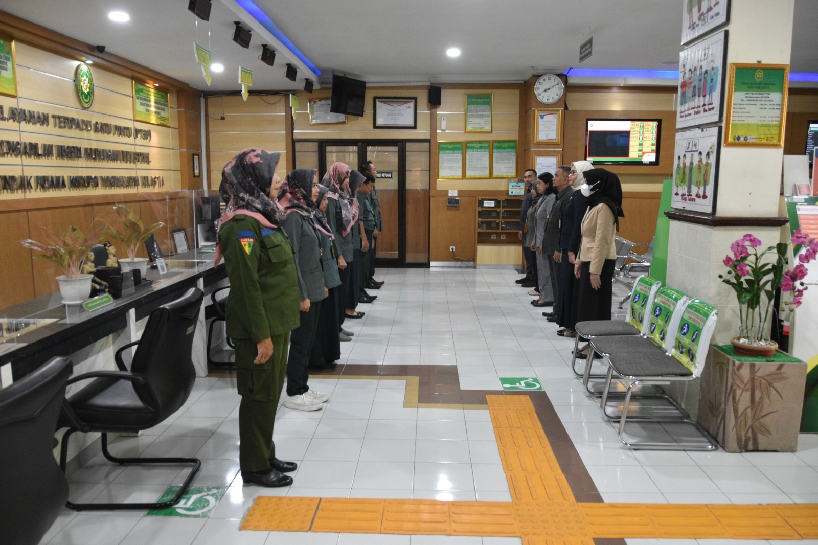 Apel Pagi Rutin Petugas PTSP 28 Mei 2024