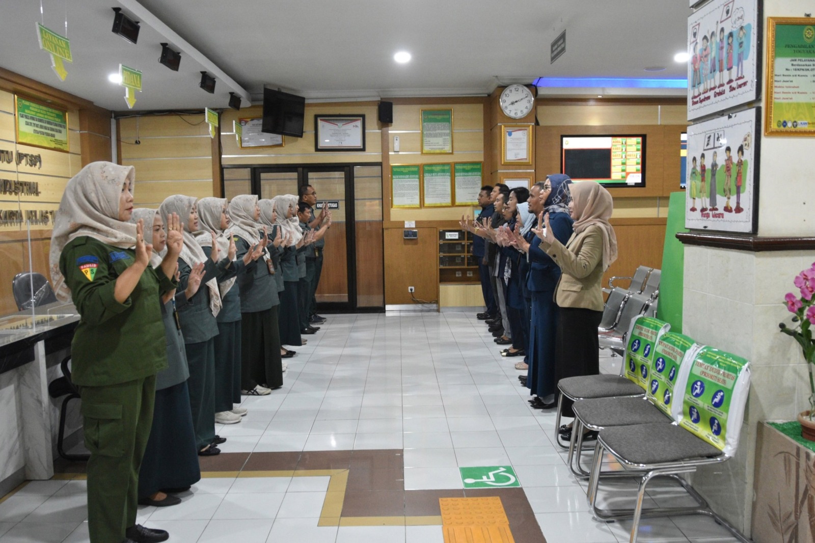 Apel Pagi Rutin Petugas PTSP 4 Juni 2024