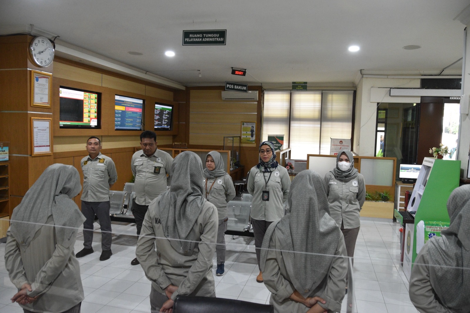 Apel Pagi Rutin Petugas PTSP 12 Juni 2024