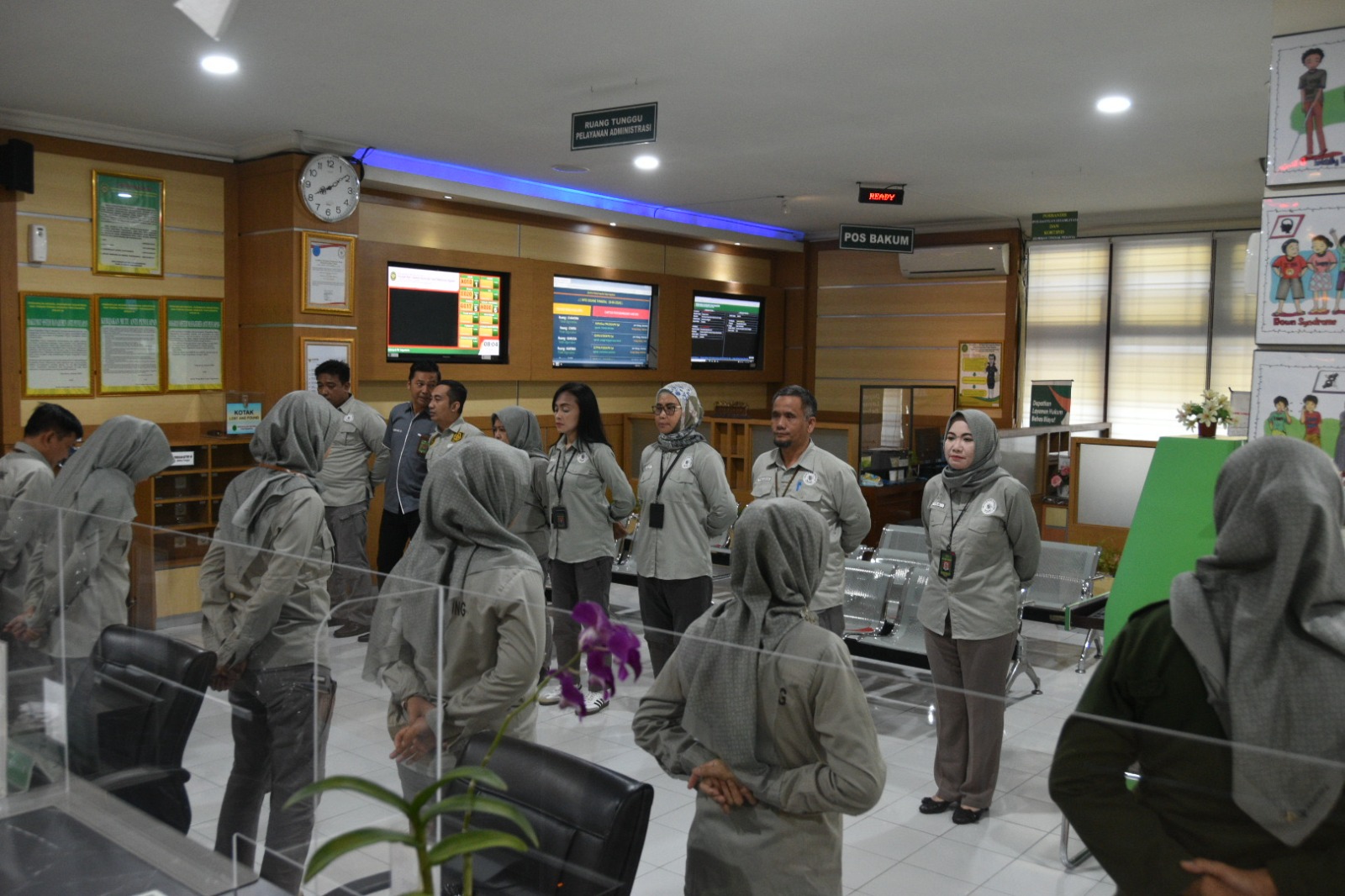 Apel Pagi Rutin Petugas PTSP 26 Juni 2024