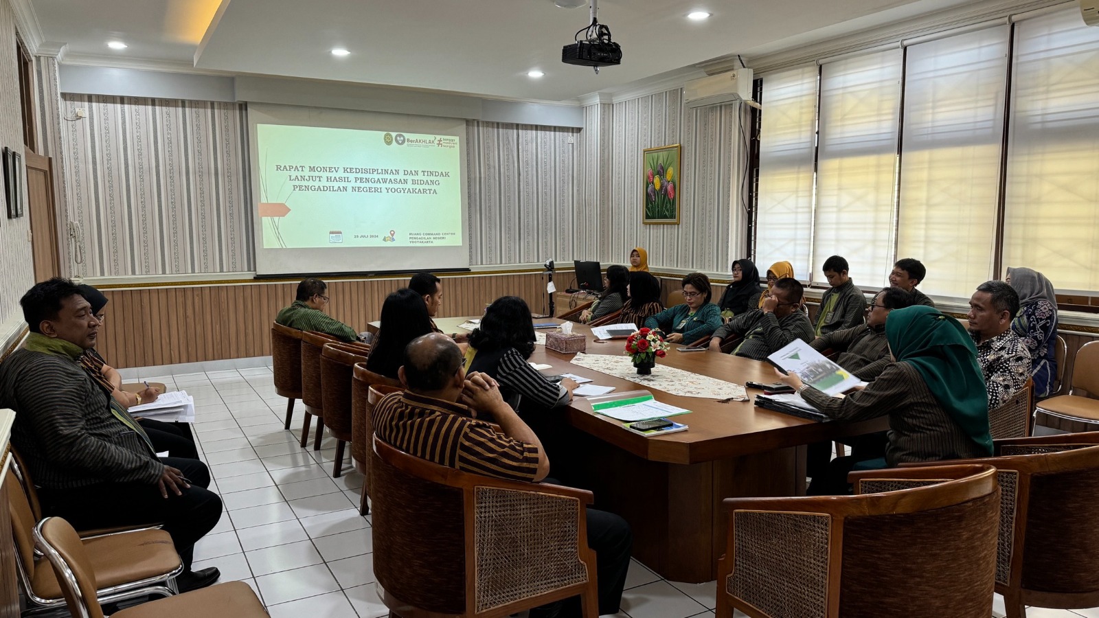 Rapat Monev Kedisiplinan dan TLHP Pengawasan Bidang Bulan Juni 2024