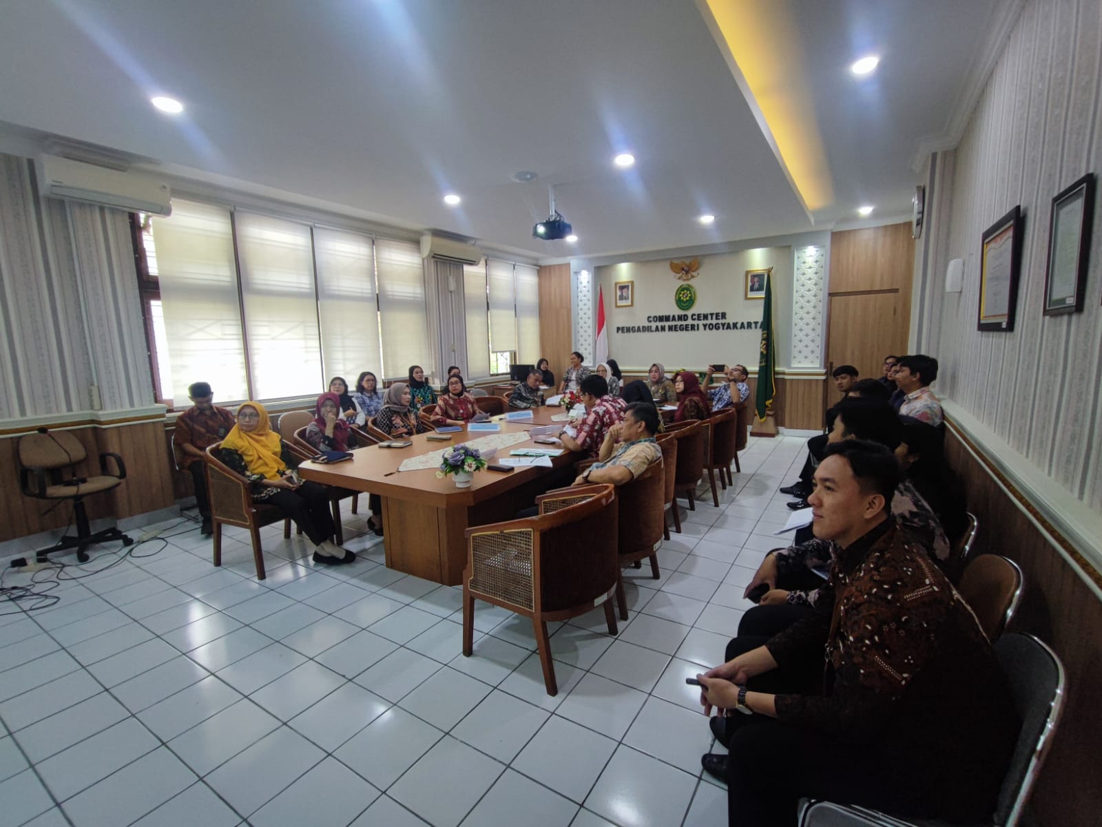 Rapat Monitoring Evaluasi Pembangunan Zona Integritas Tahun 2025 Pengadilan Negeri Yogyakarta