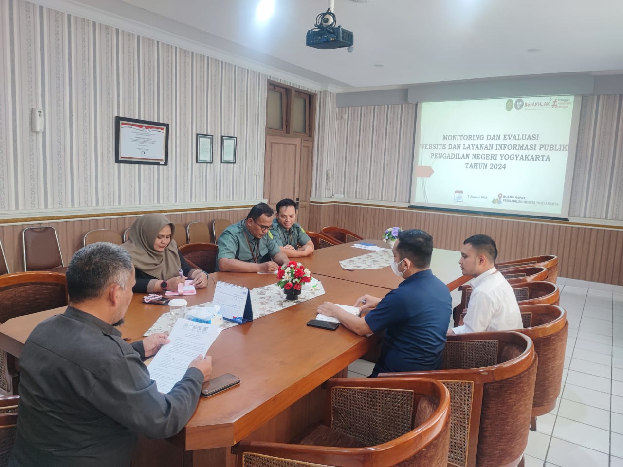 Rapat Monev dan Layanan Informasi Publik Pengadilan Negeri Yogyakarta