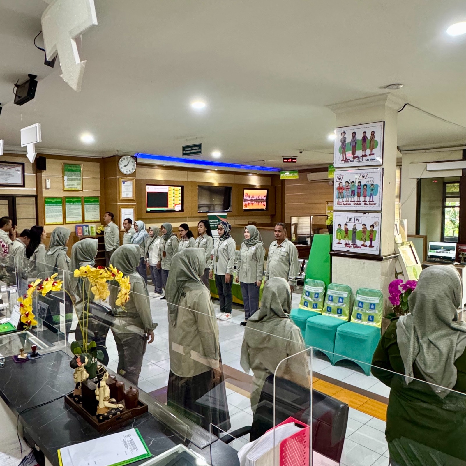 Apel Pagi Rutin Petugas PTSP 12 Maret 2025