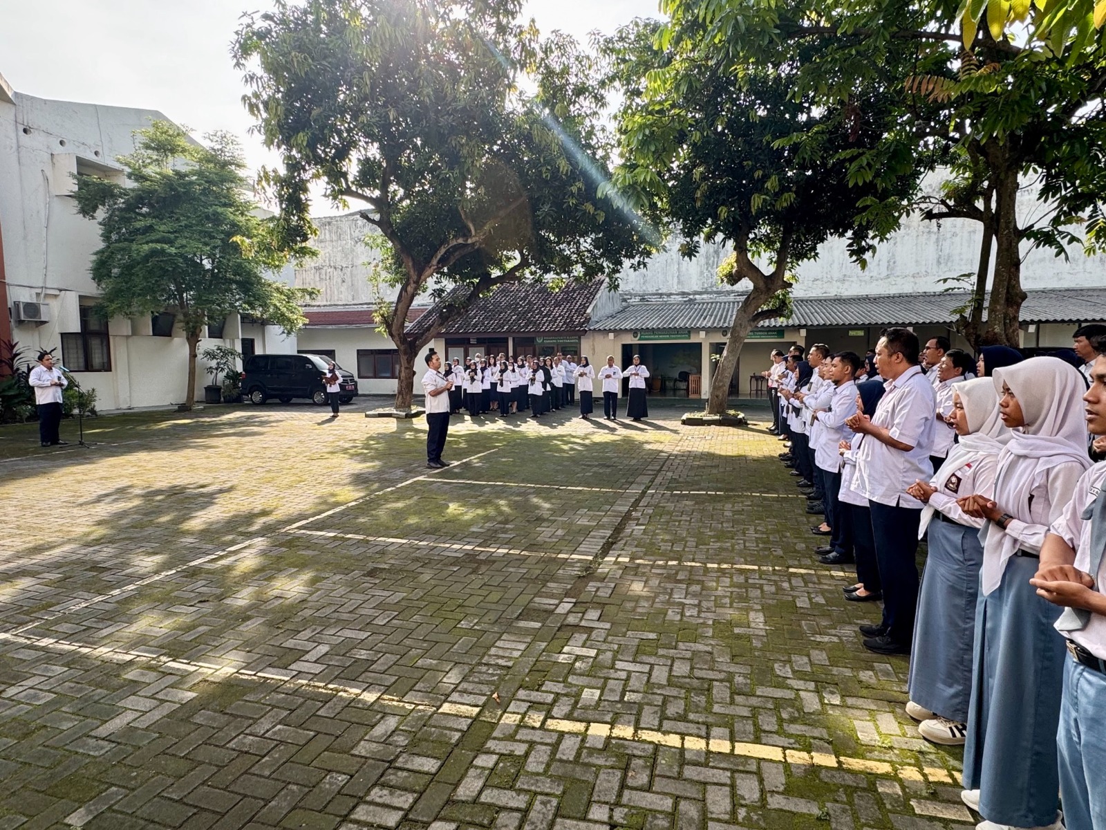 Apel Pagi Rutin 21 April 2025