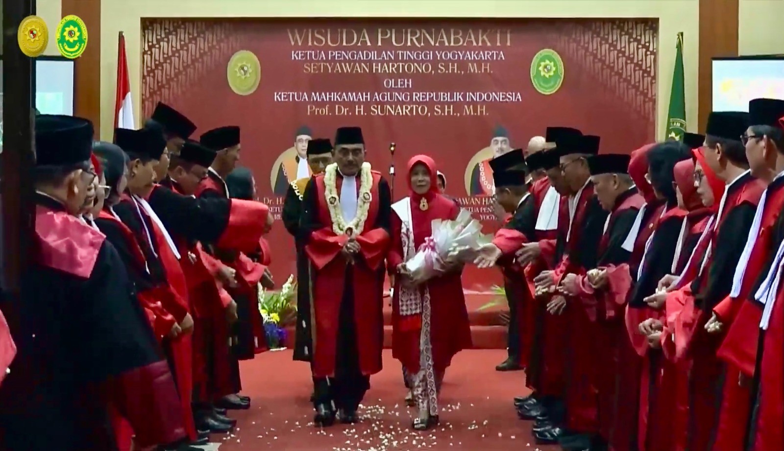 Pengadilan Negeri Yogyakarta Menghadiri Wisuda Purnabakti Ketua Pengadilan Tinggi Yogyakarta 