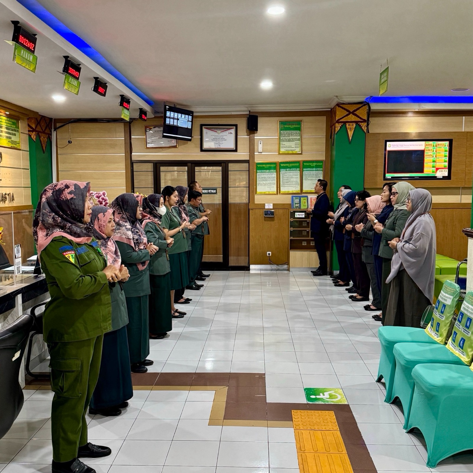 Apel Pagi Rutin Petugas PTSP 27 Mei 2025
