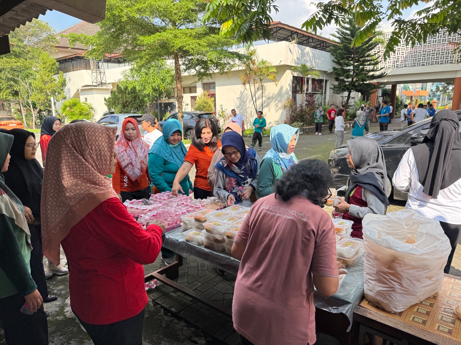 Kerja Bakti Rutin dan Sarapan Pagi bersama Pengadilan Negeri Yogyakarta