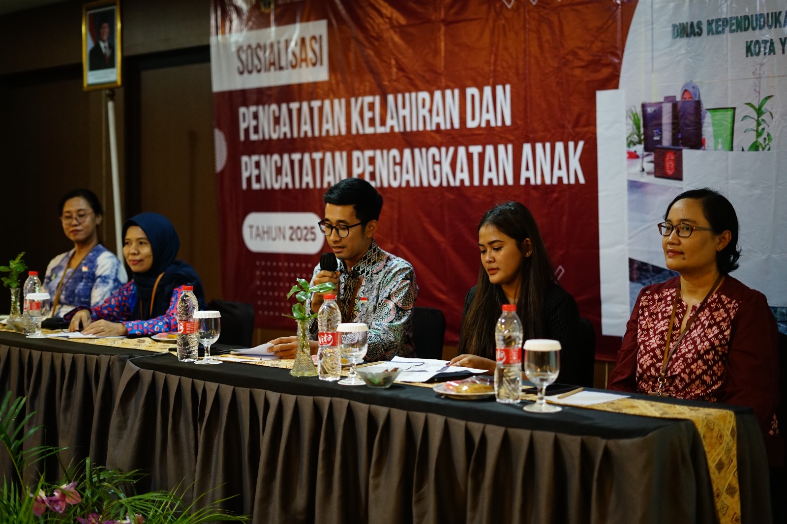Hakim Pengadilan Negeri Yogyakarta Menghadiri Sosialisasi Pencatatan Kelahiran dan Pencatatan Pengangkatan Anak. 