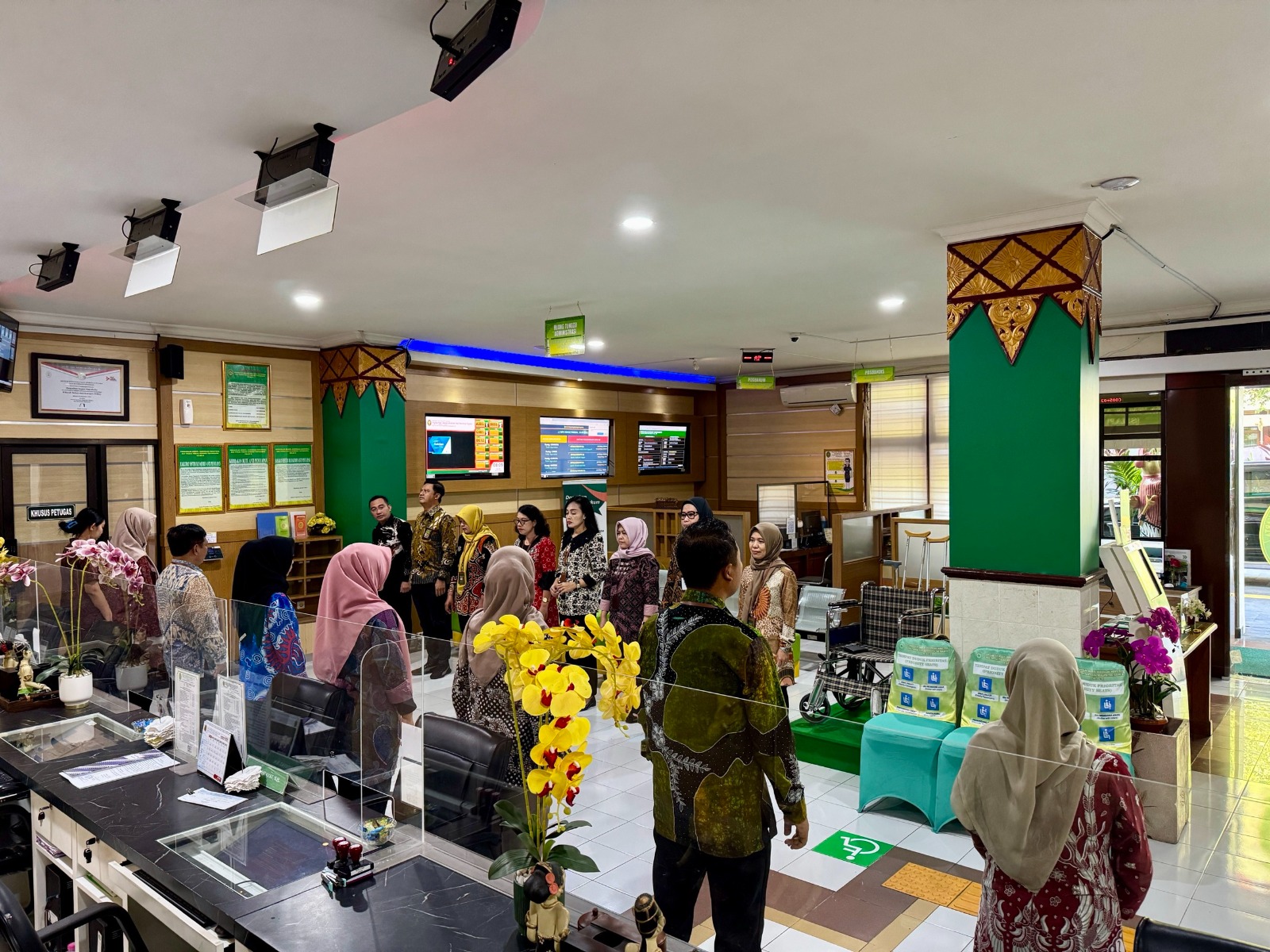 Apel Pagi Rutin Petugas PTSP 31 Juli 2025
