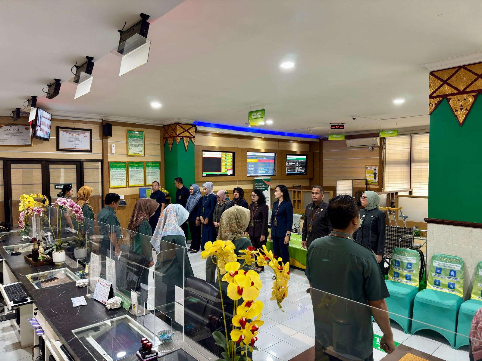 Apel Pagi Rutin Petugas PTSP 12 Agustus 2025