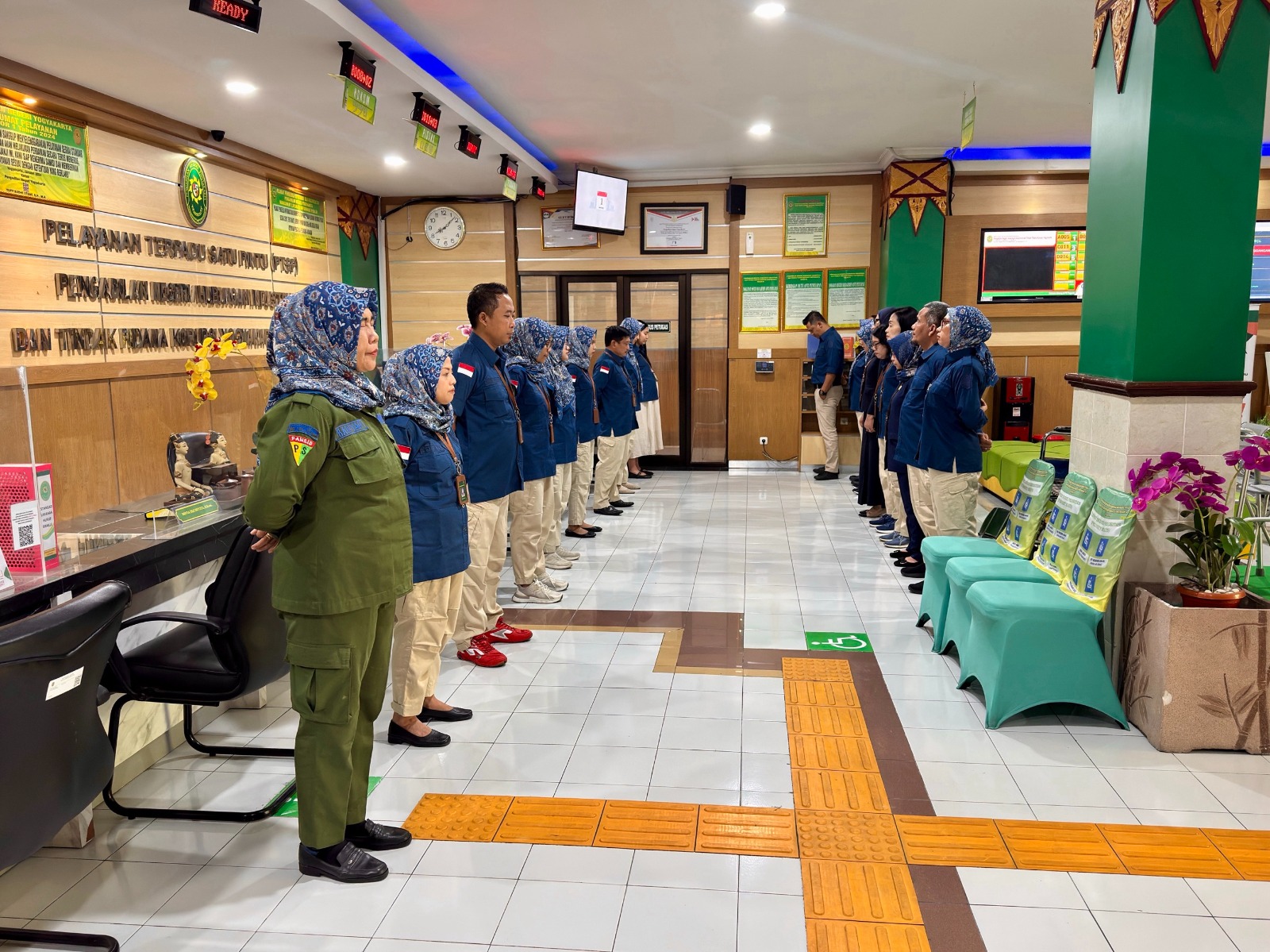 Apel Pagi Rutin Petugas PTSP 13 Agustus 2025