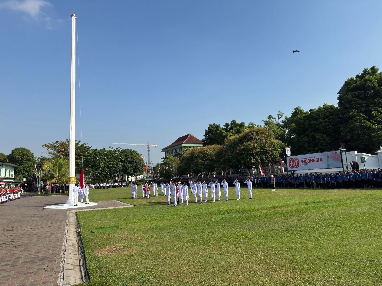 Ketua Pengadilan Negeri Yogyakarta Mengikuti Upacara Bendera Peringatan HUT Kemerdekaan RI ke-80 Tahun 2025 di Balaikota Yogyakarta