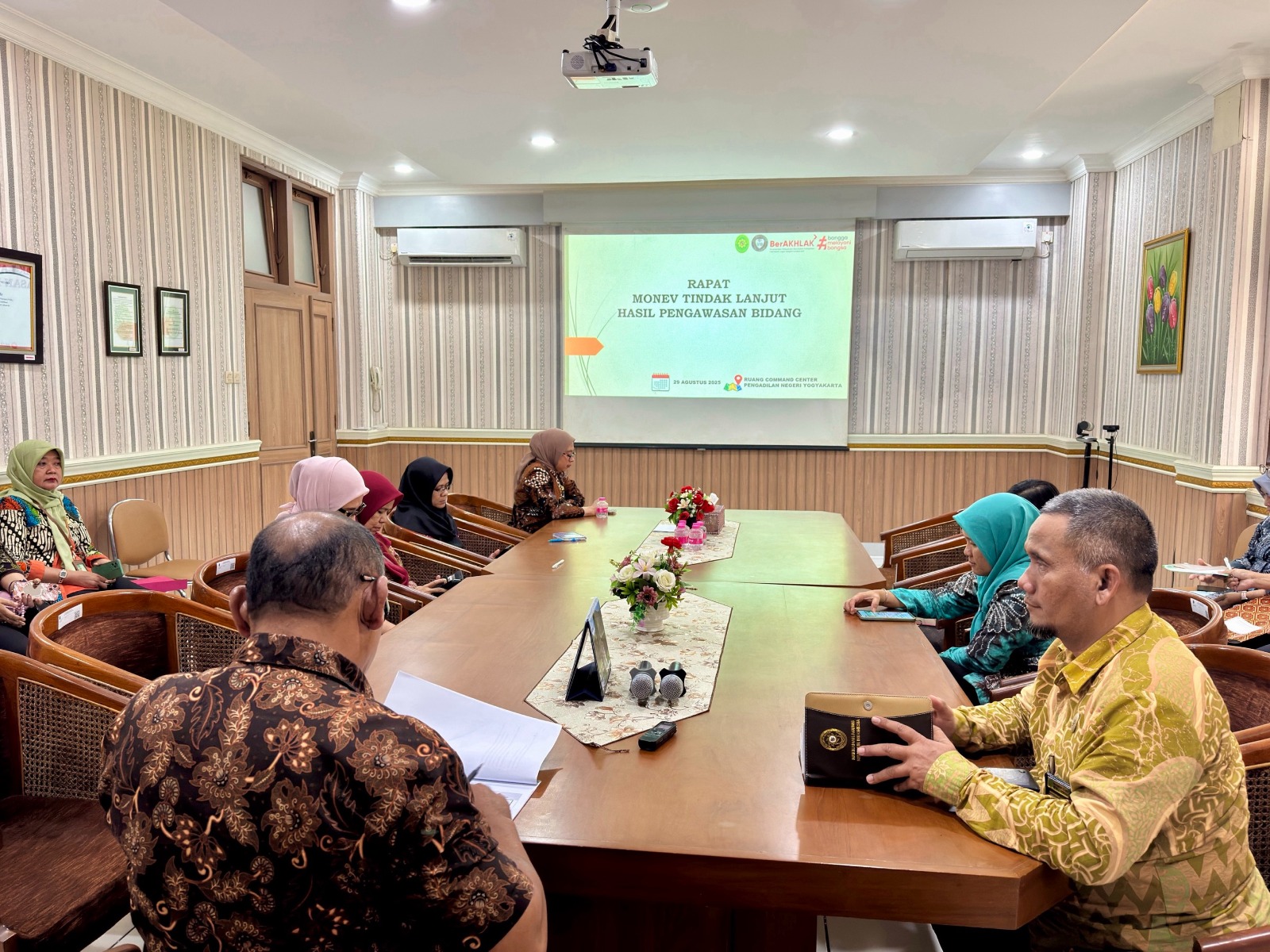 Rapat TLHP Pengawasan Bidang Agustus 2025 Pengadilan Negeri Yogyakarta