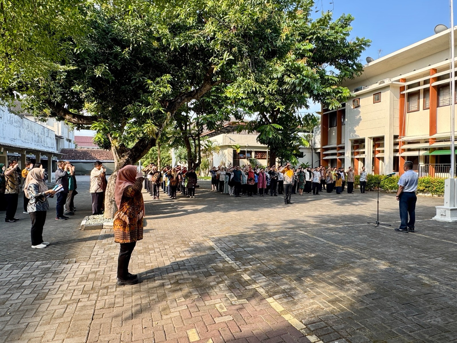 Apel Pagi Rutin Mengawali Bulan September 2025 Apel Pagi Rutin Mengawali Bulan September 2025