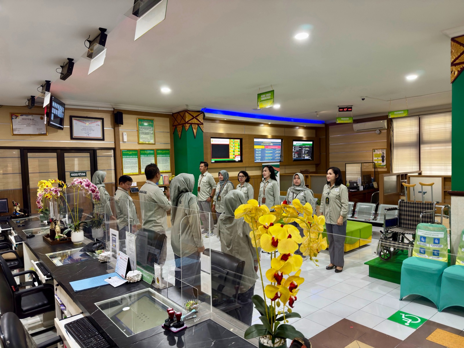 Apel Pagi Rutin Petugas PTSP 10 September 2025