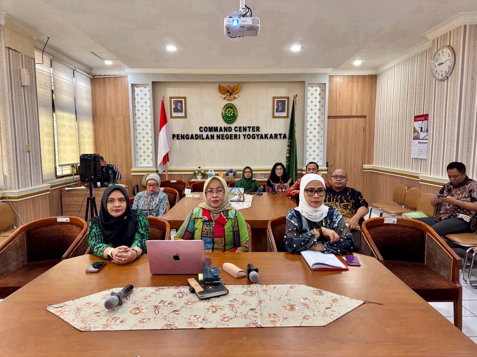 Pengadilan Negeri Yogyakarta Mengikuti Monev Penerapan Smart Majelis Tingkat Pertama Pilot Project