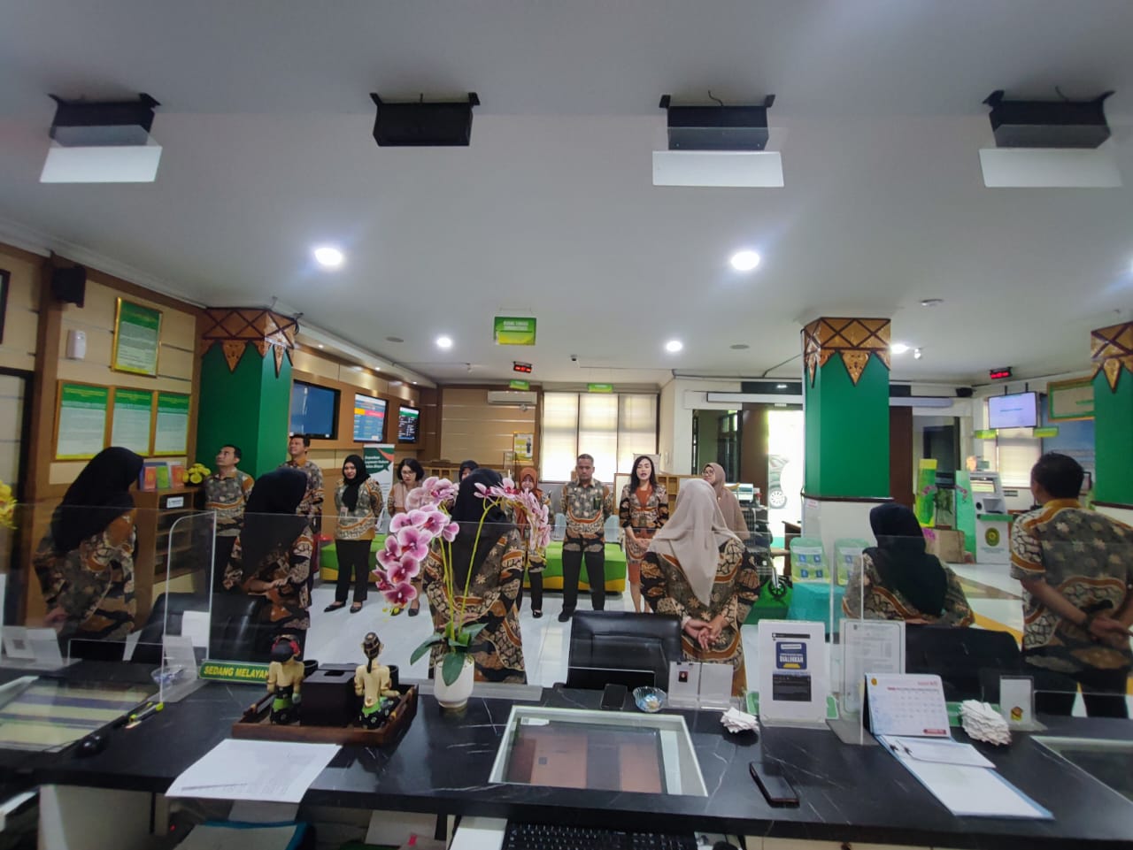 Apel Pagi Rutin Petugas PTSP 25 September 2025 Apel Pagi Rutin Petugas PTSP 25 September 2025