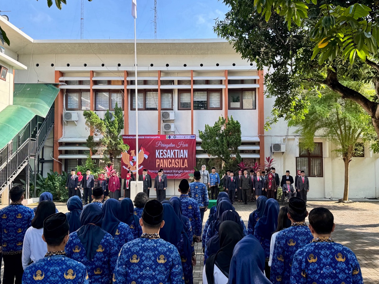 Pengadilan Negeri Yogyakarta Melaksanakan Upacara Peringatan Hari Kesaktian Pancasila Tahun 2025 Pengadilan Negeri Yogyakarta Melaksanakan Upacara Peringatan Hari Kesaktian Pancasila Tahun 2025