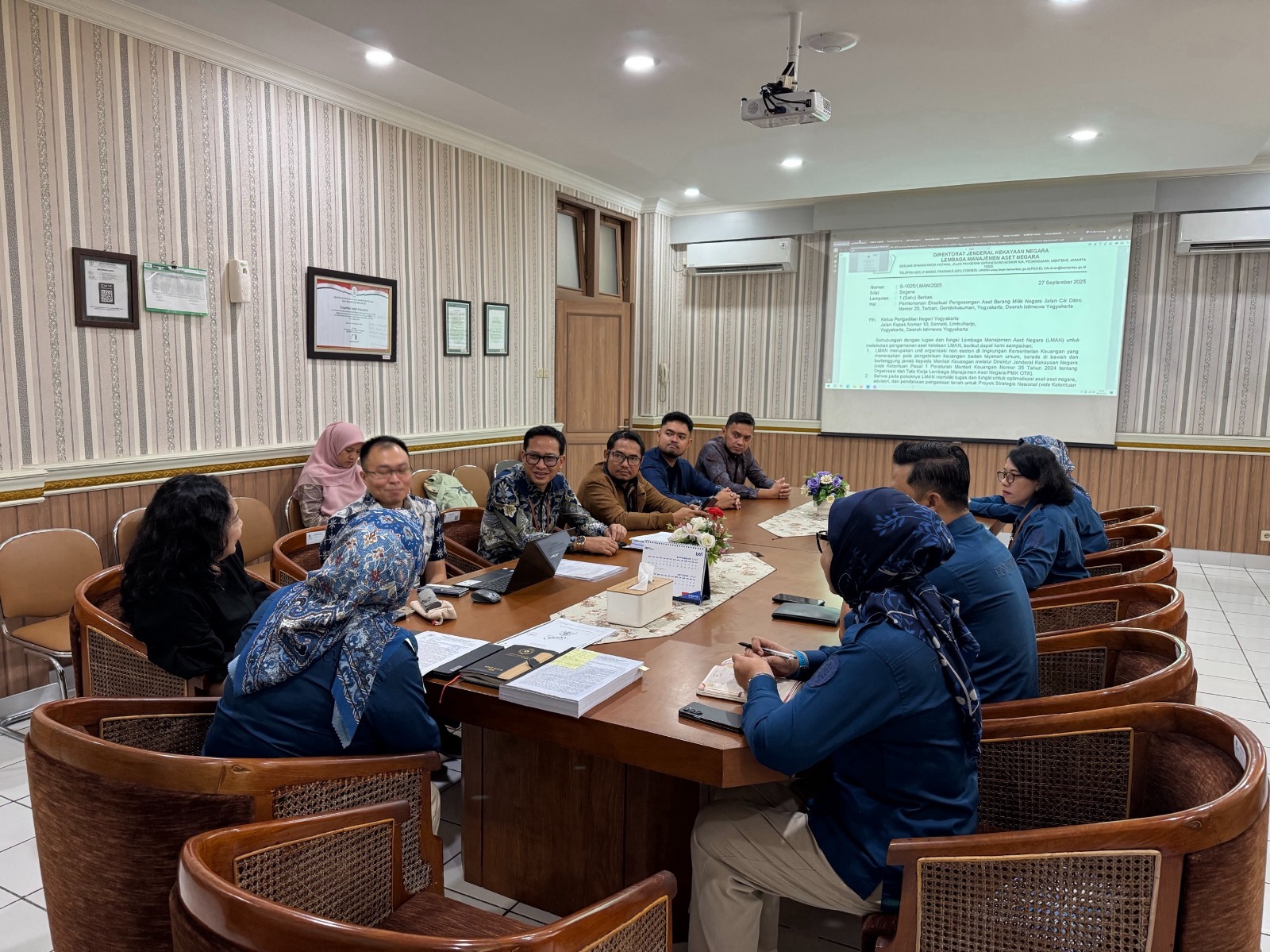 Pengadilan Negeri Yogyakarta Mengikuti Audiensi Mengenai Perkara Eksekusi bersama Ketua Pengadilan Tinggi Jambi dan Tim dari LMAN