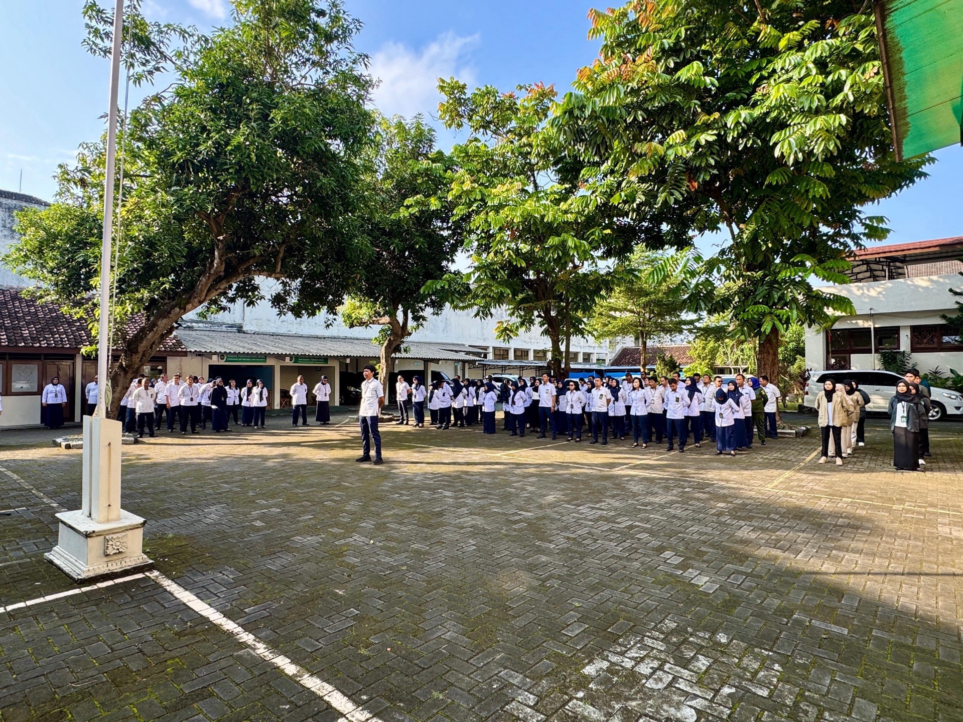 Apel Pagi Rutin 13 Oktober 2025 Pengadilan Negeri Yogyakarta Apel Pagi Rutin 13 Oktober 2025 Pengadilan Negeri Yogyakarta