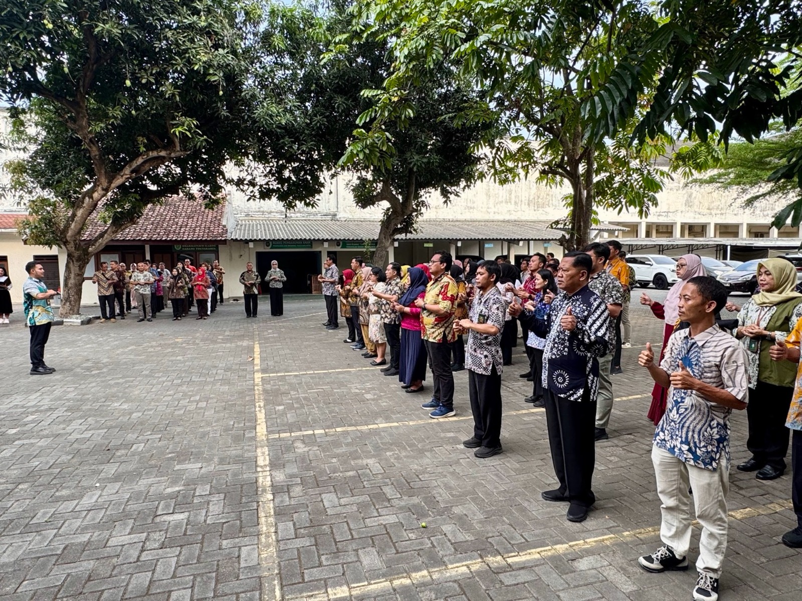 Apel Jumat Sore Pengadilan Negeri Yogyakarta 10 Oktober 2025 Apel Jumat Sore Pengadilan Negeri Yogyakarta 10 Oktober 2025