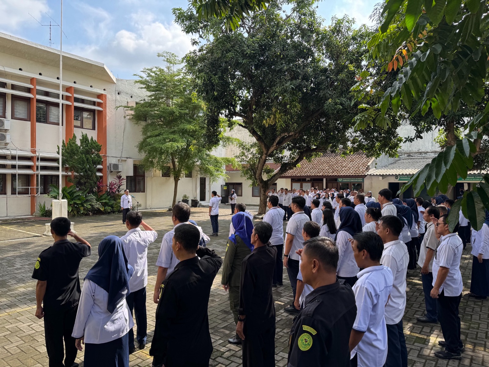 Apel Pagi Rutin 27 Oktober 2025