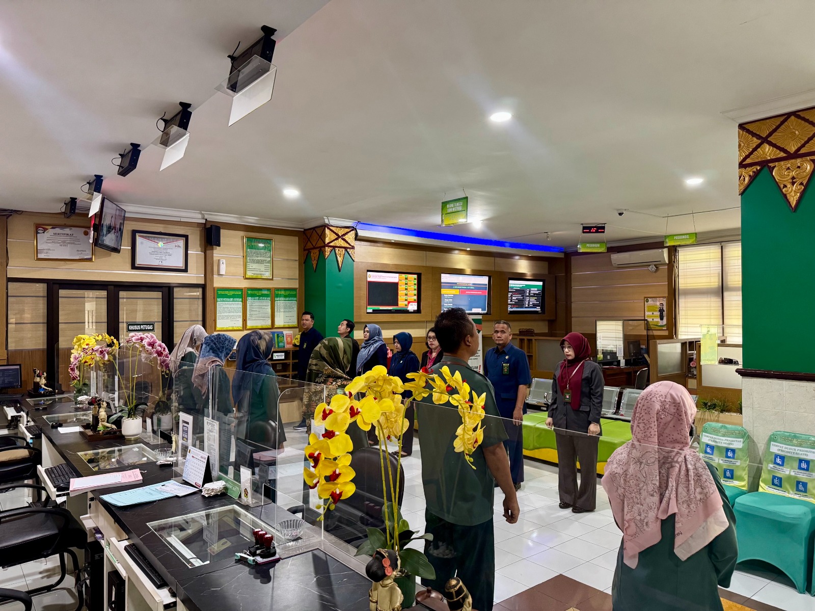 Apel Pagi Rutin Petugas PTSP 5 November 2025