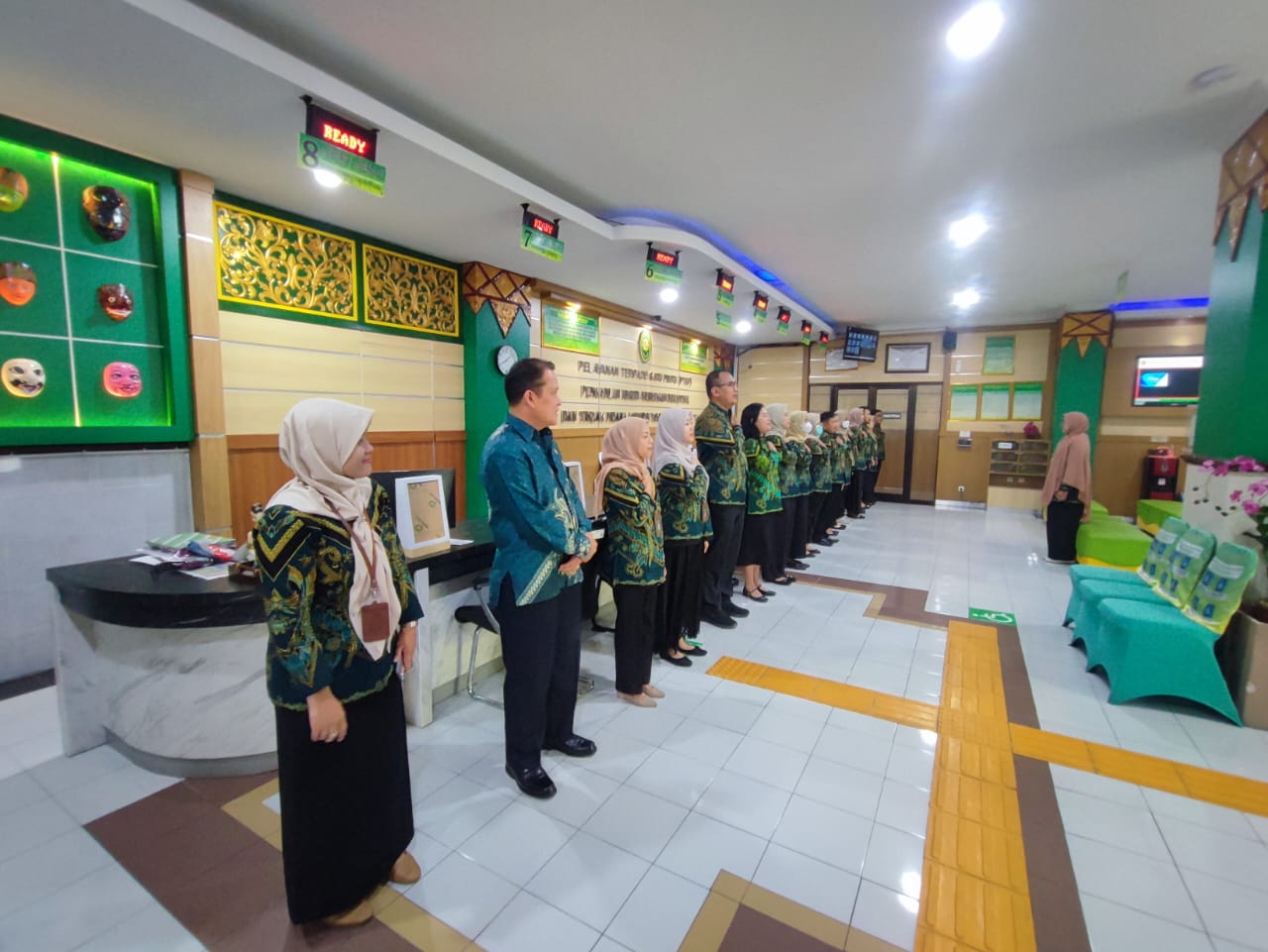 Apel Pagi Rutin Petugas PTSP 4 Desember 2025